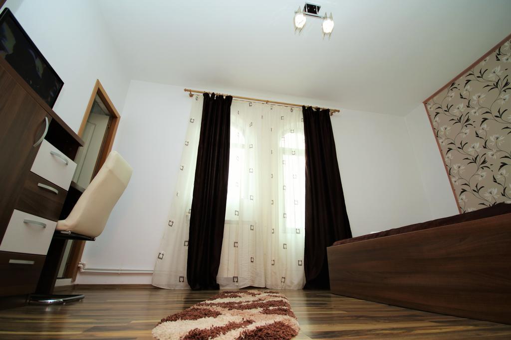 Guest house Pensiunea Eden 3*